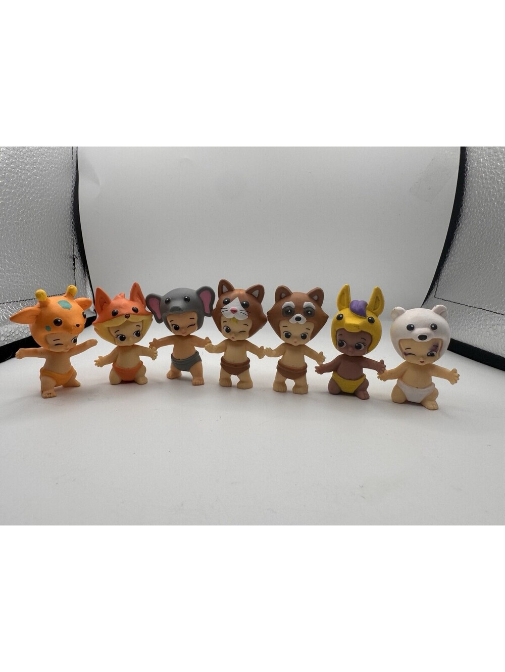 Twozies Moose Toys Mini Figures Lot of 8 Babies & Animals Collectible